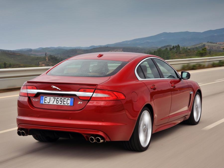  Jaguar XFR 2011 года  (фото 3 из 20)